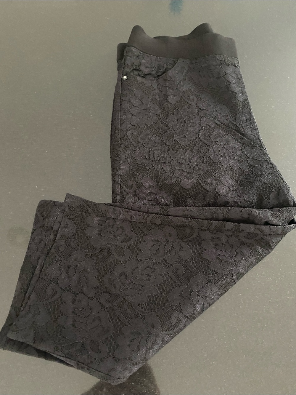 Black Lace Capri Pants - Women's Stretch Pull-On Elastic Waist NWT Size Medium
